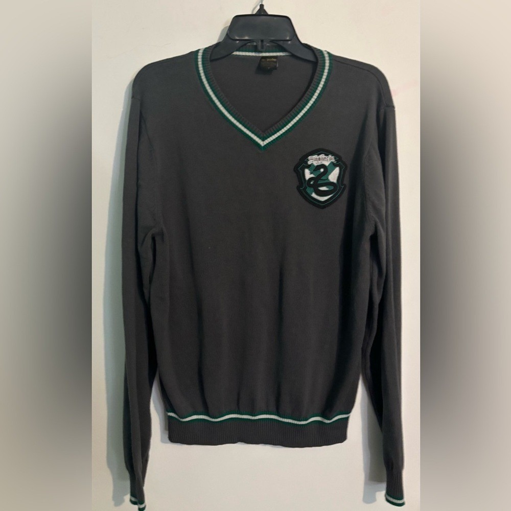 Wizarding World of Harry Potter Mens M Slytherin Uniform V-Neck‎ Sweater Gray